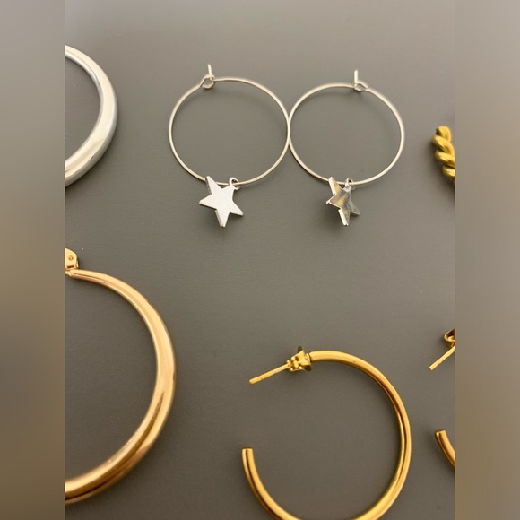 Lot of assorted earrings and 4 nut shell rings - Picture 5 of 10